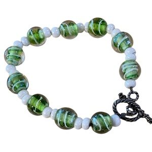 Green white beaded bracelet toggle clasp icing beads wedding cake bead
